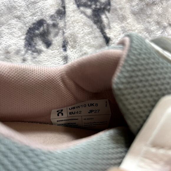 ON Cloud The Roger Womens Sz 10 - Picture 8 of 8